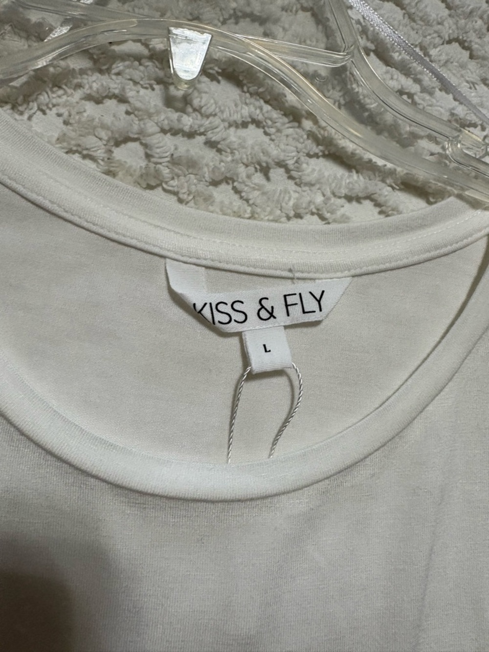 Kiss & Fly Women's White Crewneck Top